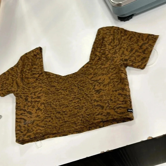 RVCA  abstract print No Matters Top Sz Large - Picture 8 of 12